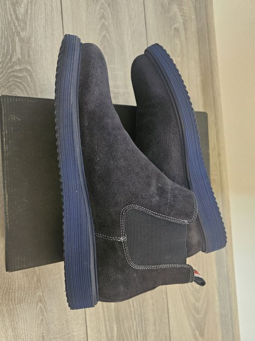 Чоловічі темно-сині замшеві челсі Tommy Hilfiger