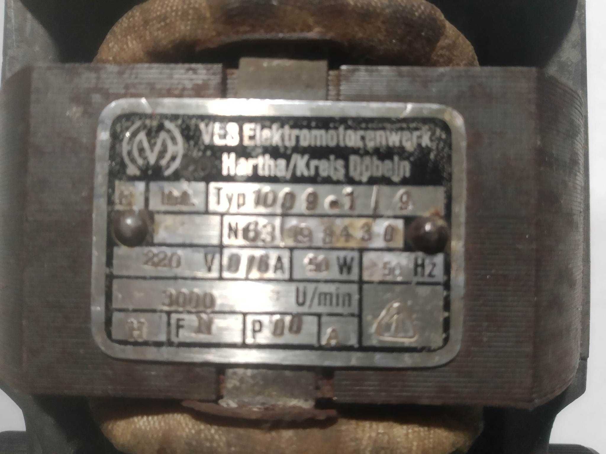 Мотор Двигатель VEB Elektromotorenwerk