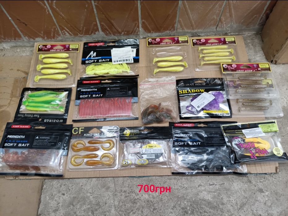 Воблер спінінги блешні силікон гачки окуляри катушка мормо джиг бакан