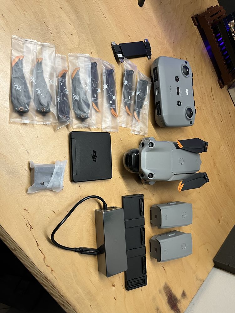 Dron DJI Air 2s Fly more combo