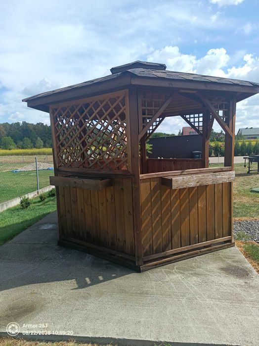 Altanka sześciokątna
