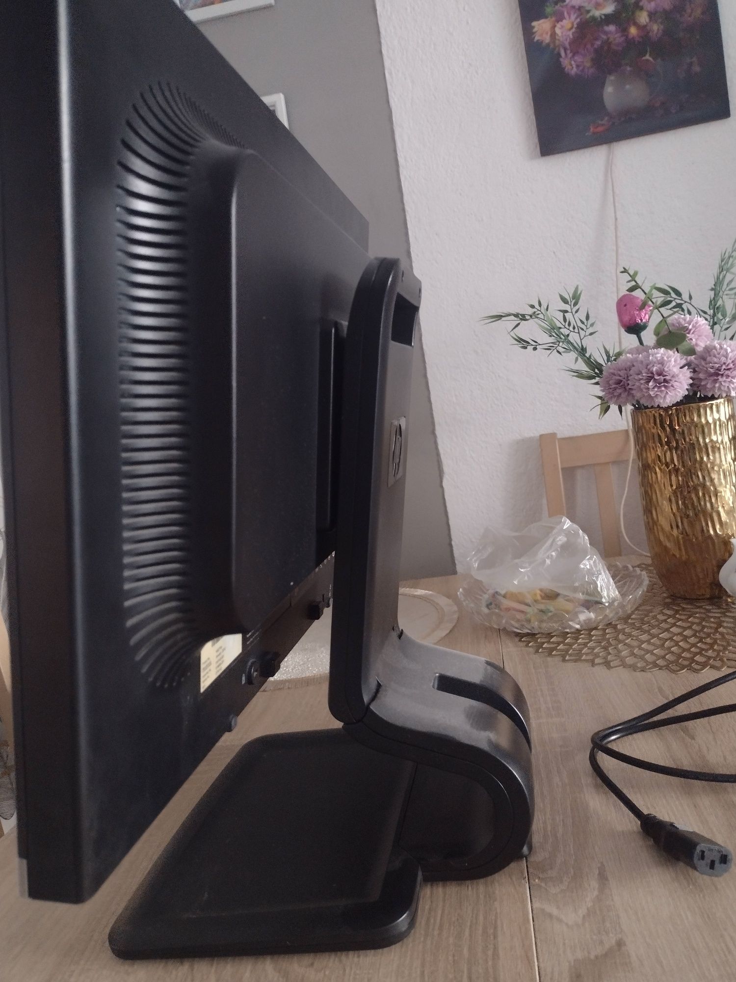 Sprzedam monitor 23" hp