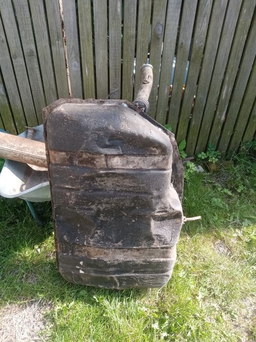 Продам бак на Опель Рекорд 2.3тд