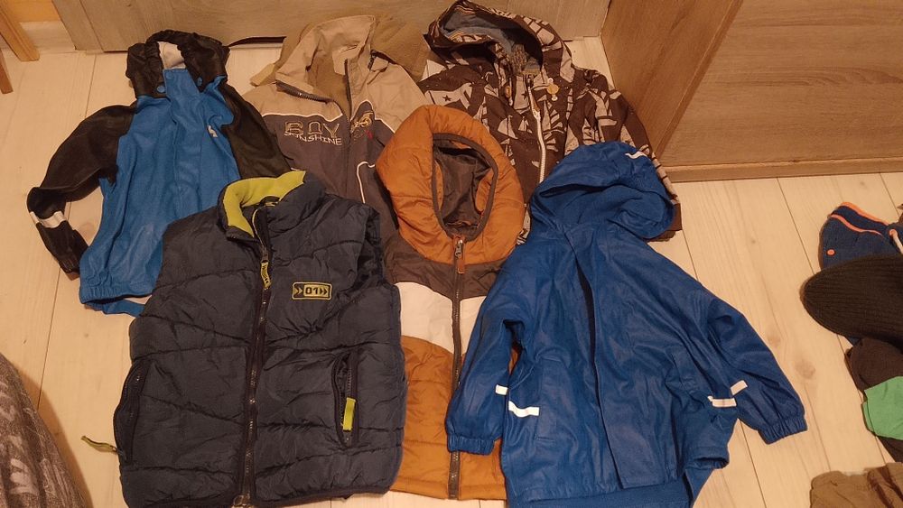 Duża paczka ubranek chłopięcych 98 60 sztuk 
60 sztuk