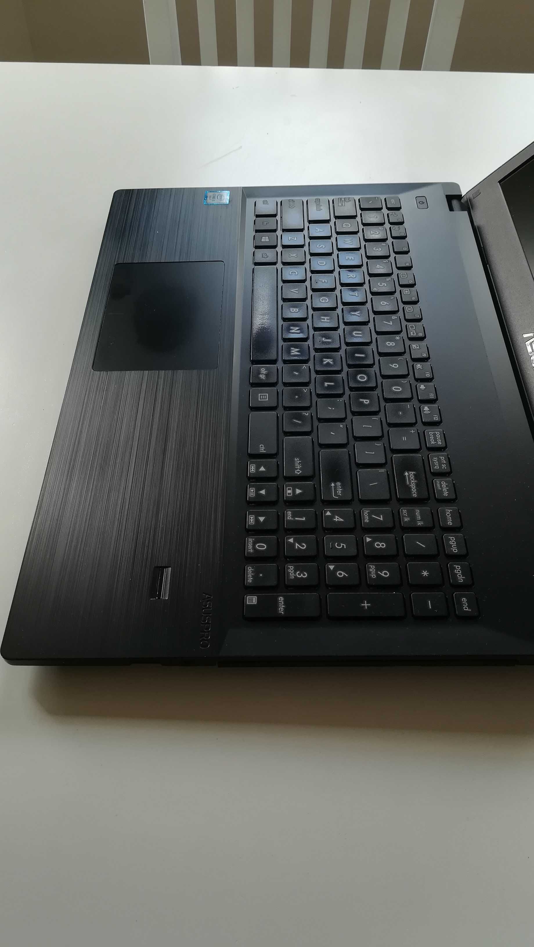Asus Pro P2530UJ DM0055E Intel Core i5 6200U 8GB DDR4