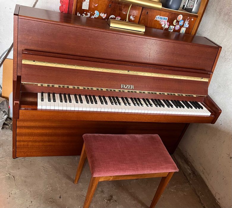 Piękne pianina Weinbach,Fazer,Schimmel.YoungChang