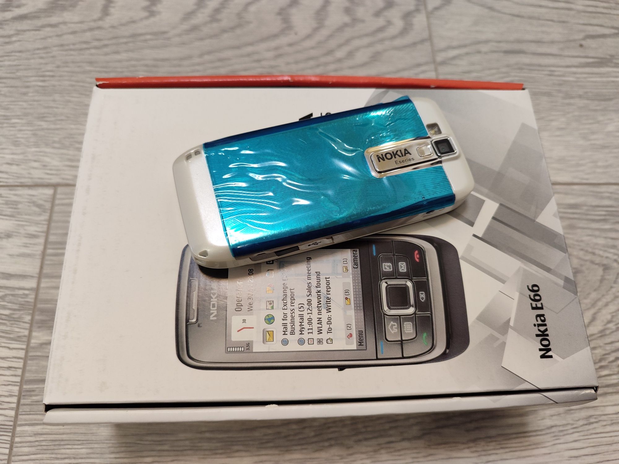 Мобільний телефон Nokia E66 Silver Оригінал