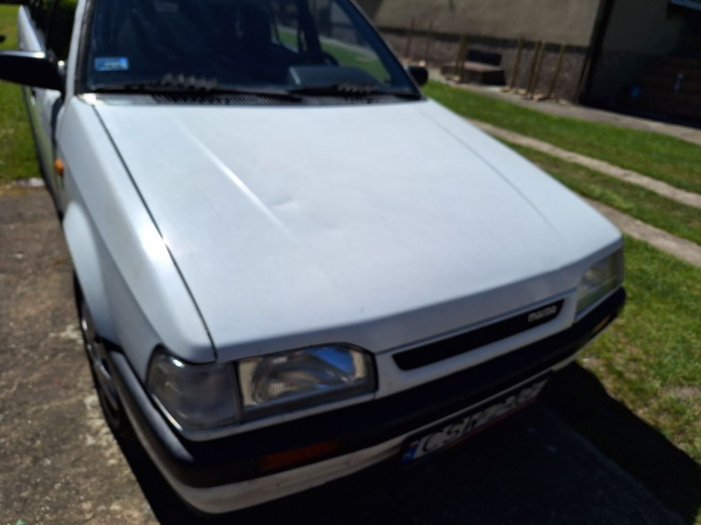 Mazda 323 kombi, benzyna