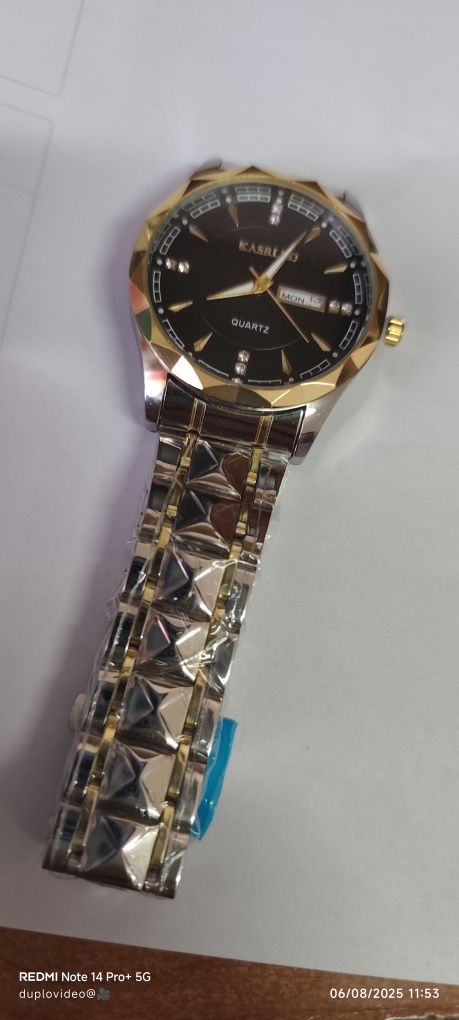 Relojo Quartz novo em caixa