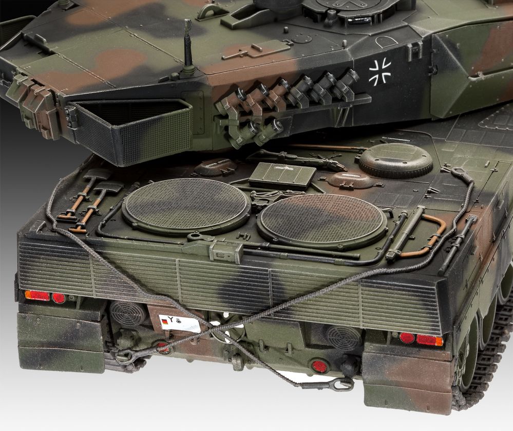 POJAZD model 1/35 Revell 03281 czołg LEOPARD 2A6/A6NL