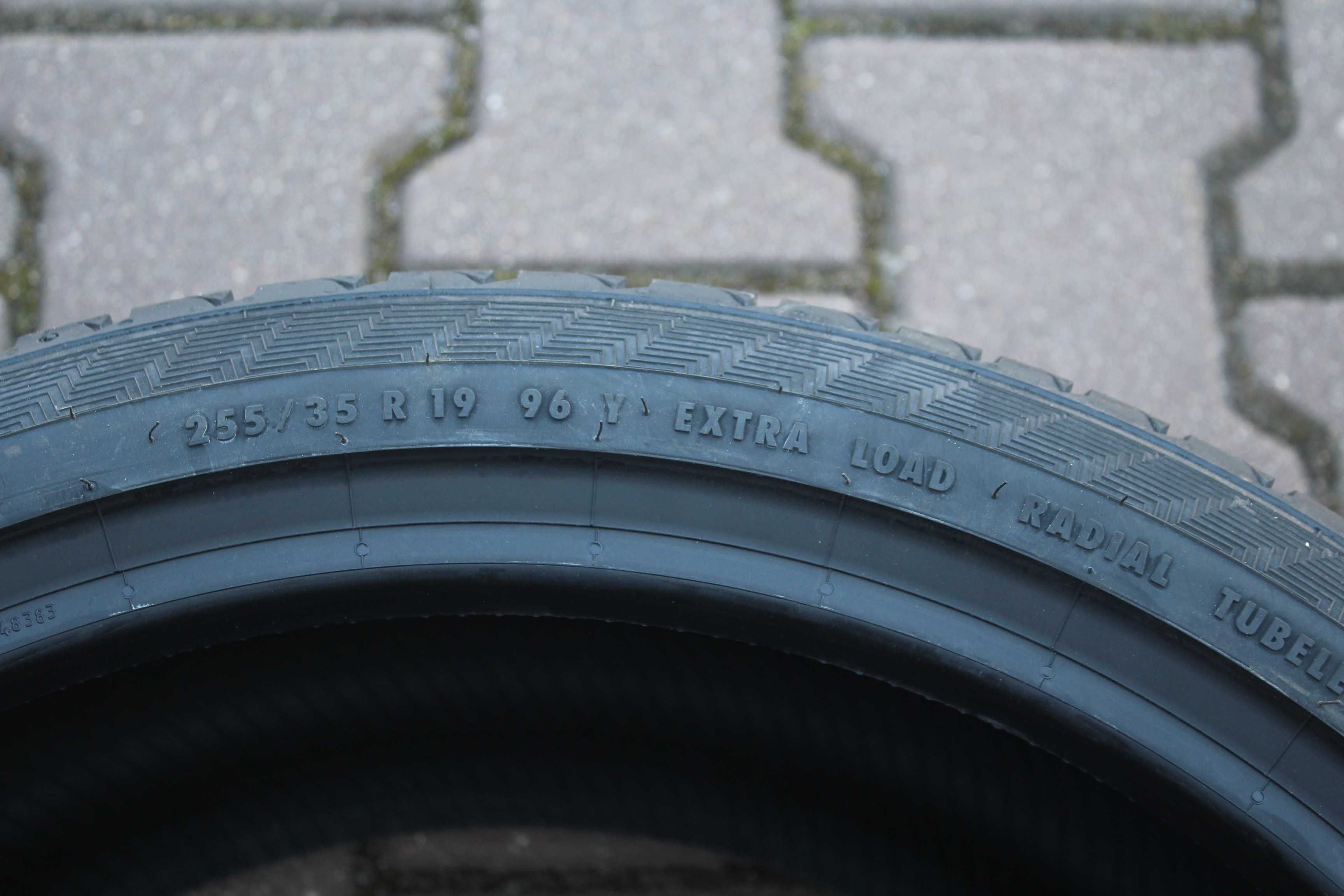 255 35 R19 Gislaved Ultra Sped 2
