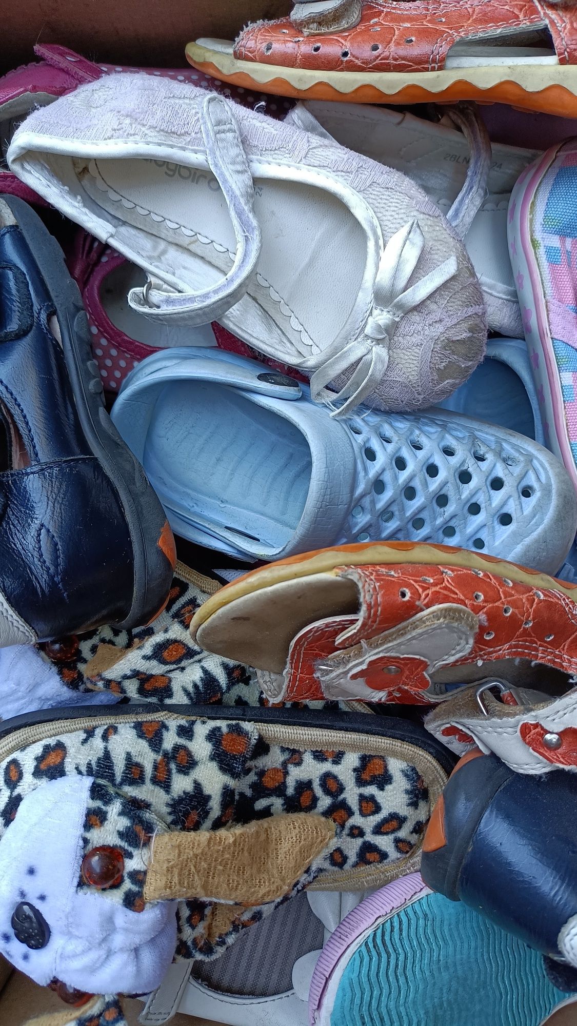 Buty buciki 2, 3, 4 latka, 23, 24, 25, 26 klapki sandały baleriny inne