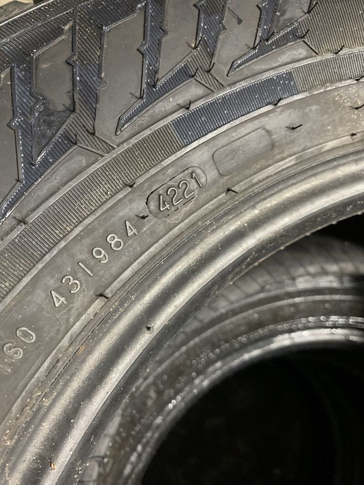 Шини 235/65 R16C Nokian 6 мм 2021 рік 235 65 16С