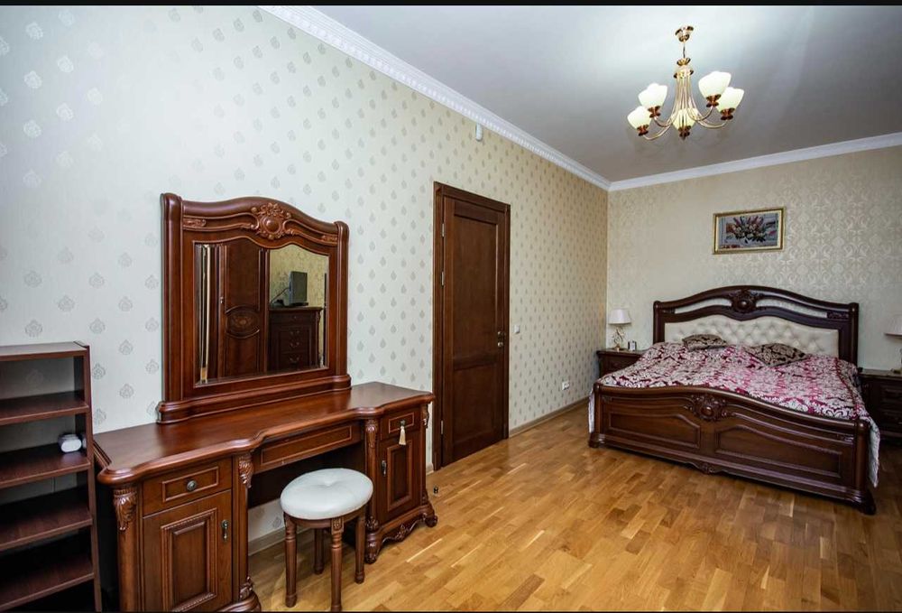 Сімейний будинок в англійському стилі, Новосілки!  Оболонь 20 хв