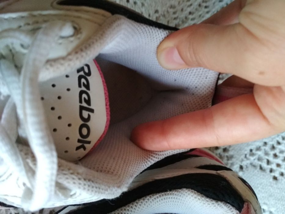 фирменные дышащие детские кроссовки оригинал reebok стелька 22,5см