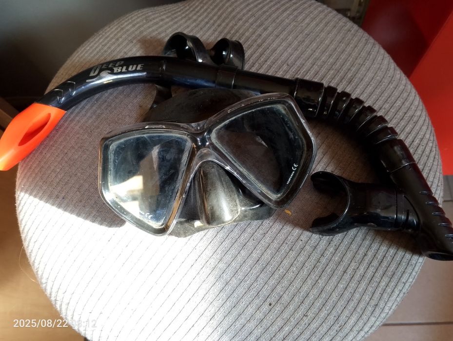 Maska z rurka do snurkowania