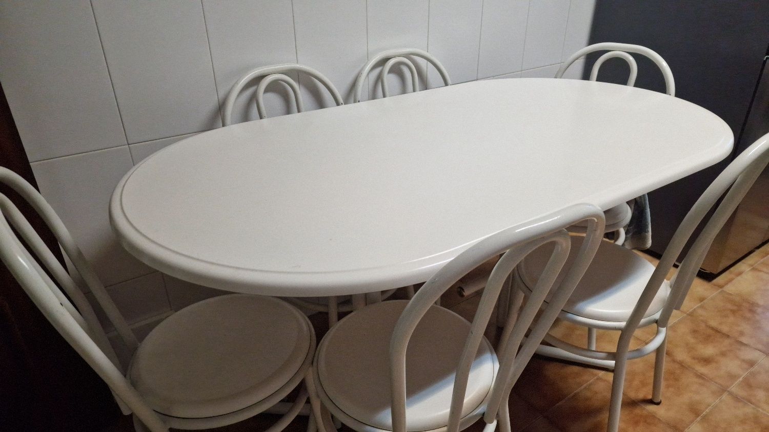 Mesa com 6 Cadeiras