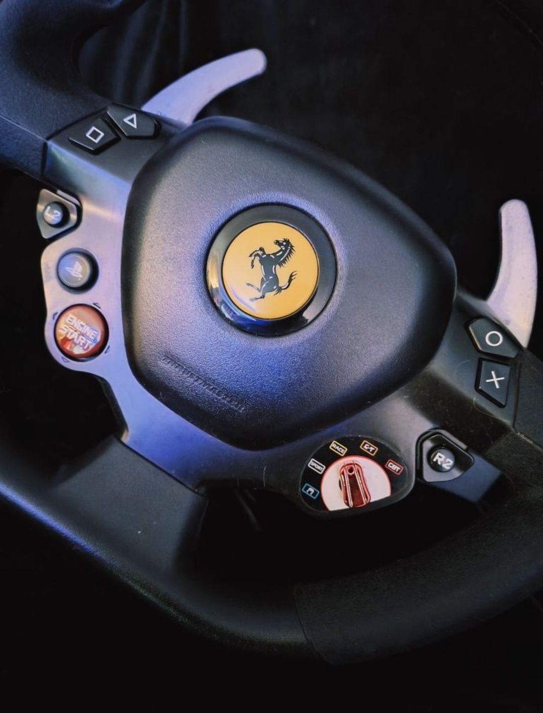 Volante Ferrari Trustmaster T80