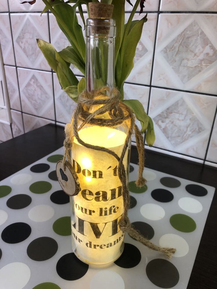 Świecąca butelka /lampka