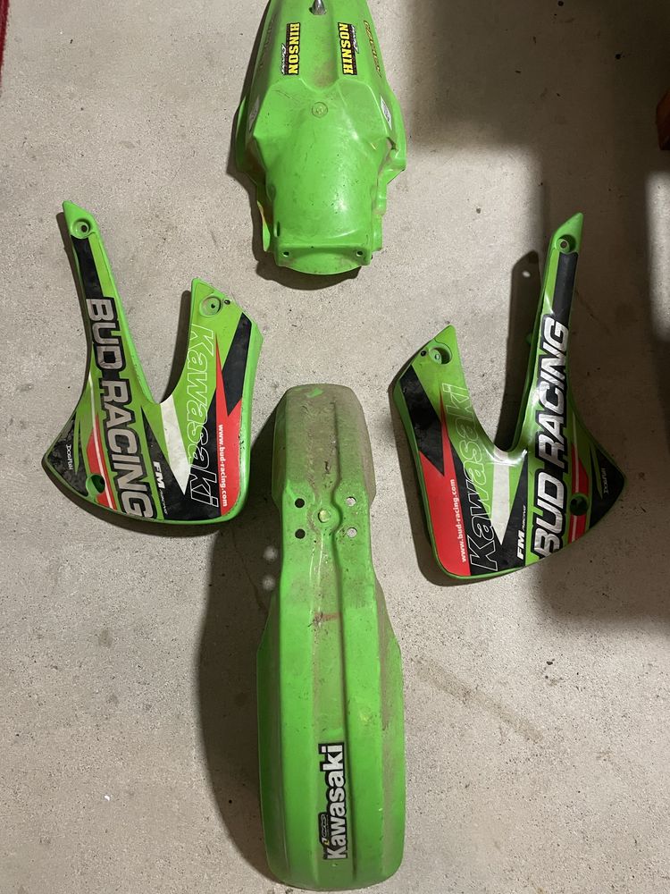 Plasticos kawasaki 85