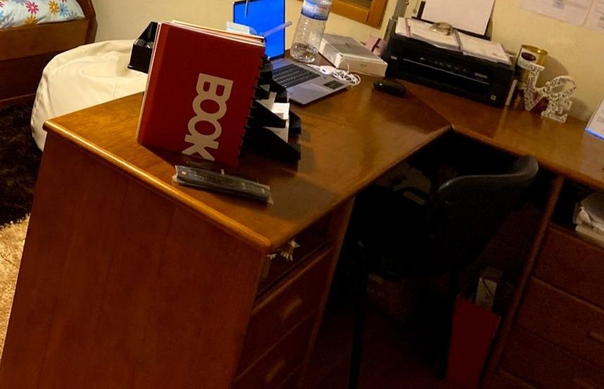 Secretaria em Madeira