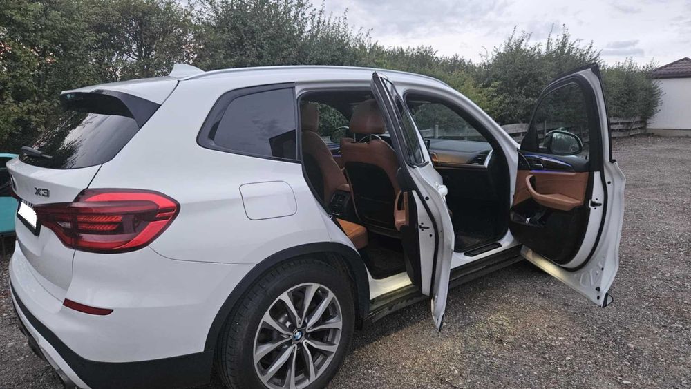 BMW X3 xDrive30i