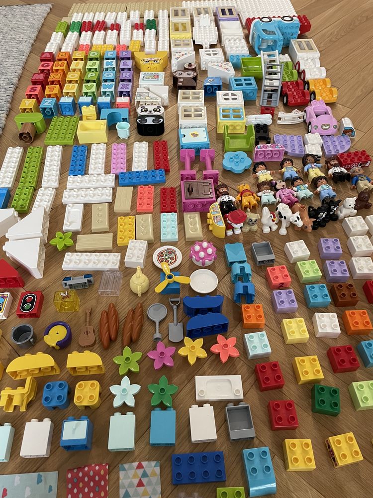 Lego Duplo kilka zestawów. 329 elementów