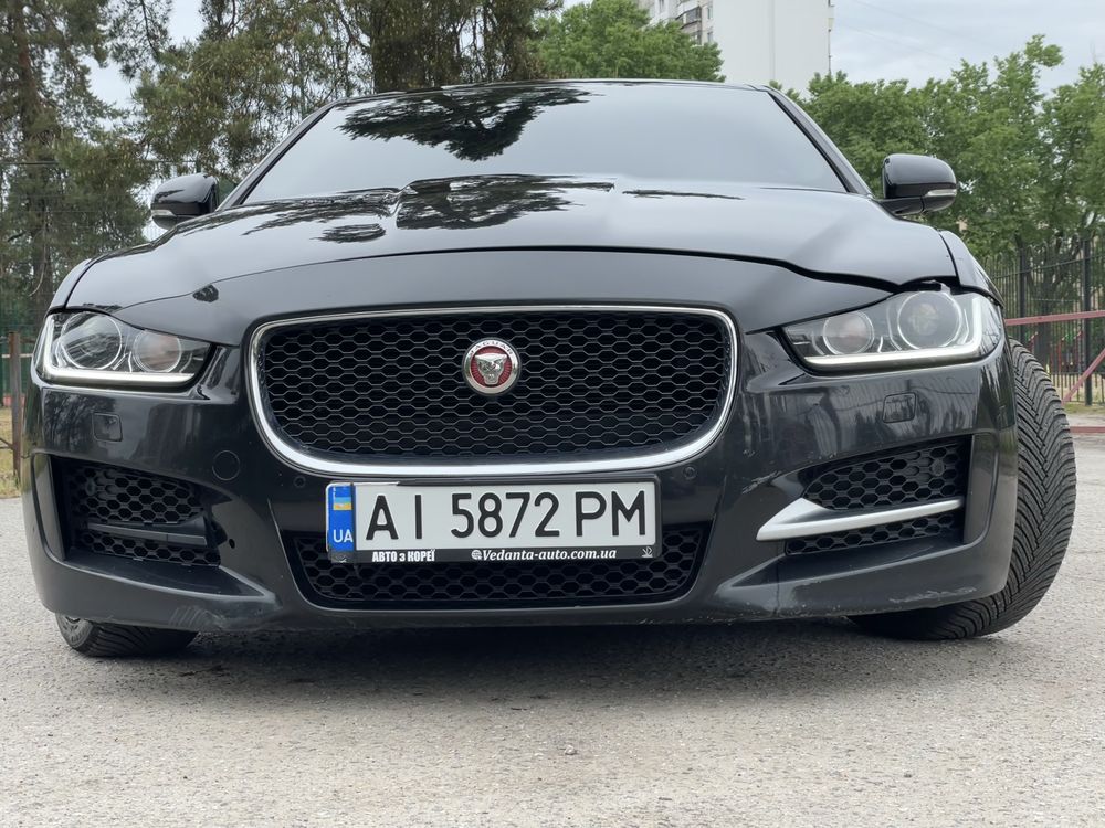 Срочно продам Jaguar xe 2.0 дизель 180 лс