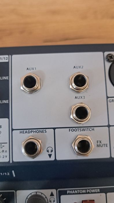 Мікшерний пульт Soundcraft Signature 12