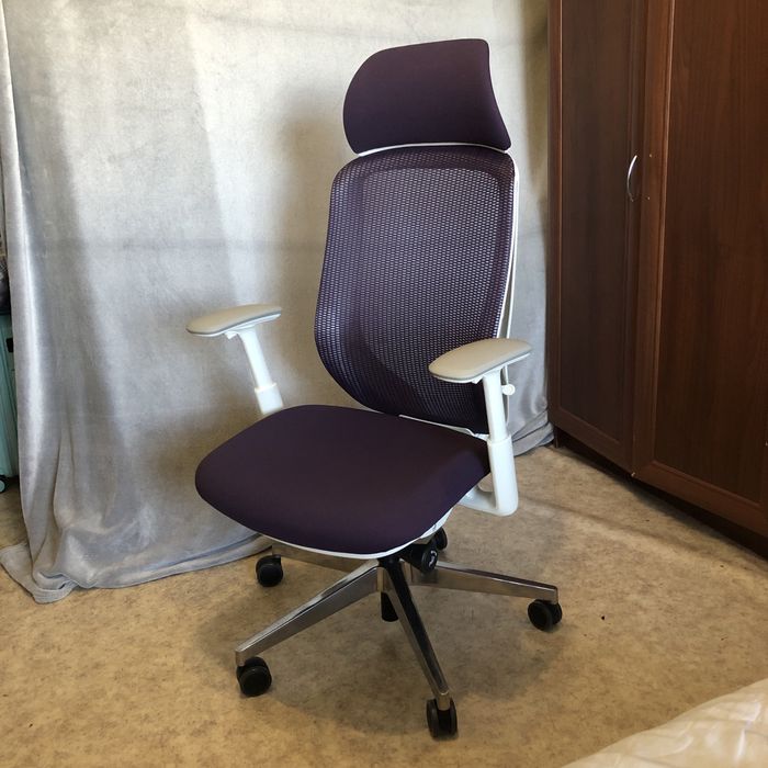 Ергономічне крісло Okamura Sylphy, Японія