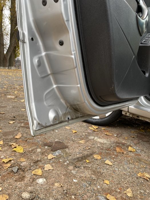 DACIA LOGAN 1.4 Бензин