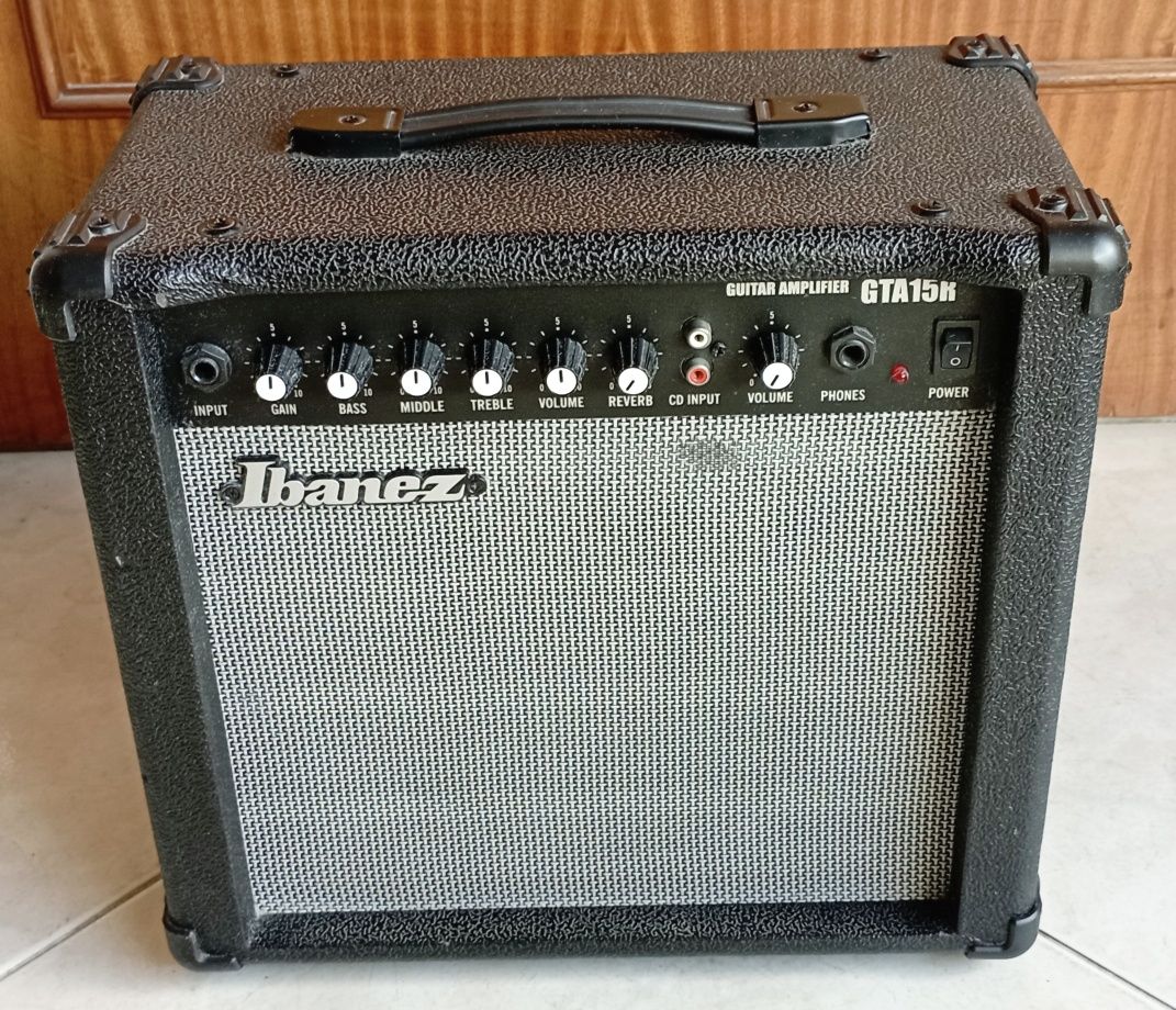 Amplificador Ibanez GTA15R (15W)