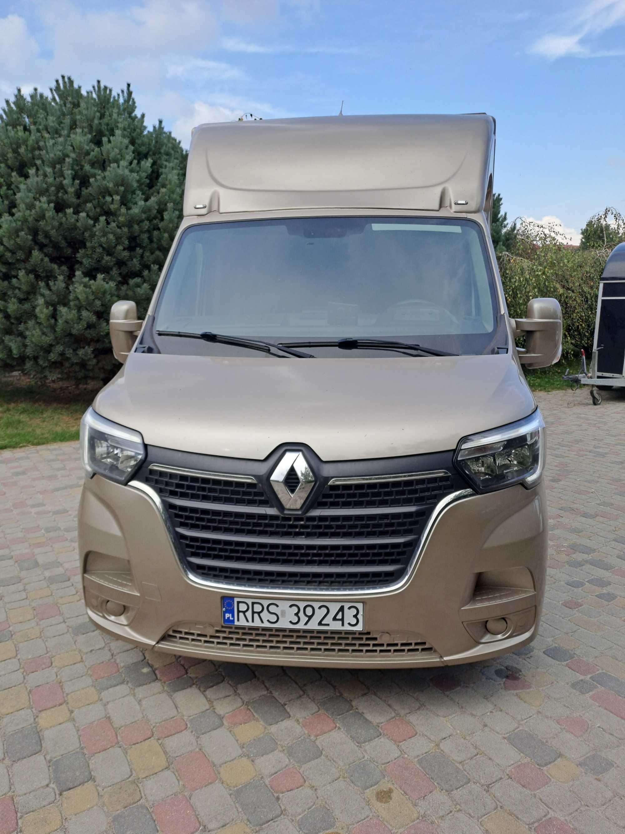 Renault Master nowa zabudowa - koniowóz - gwarancja