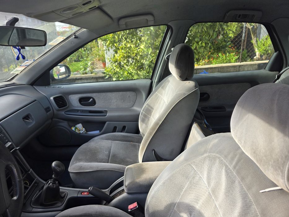 Renault LAGUNA 1.6 99