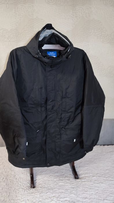 Куртка чоловіча чорного кольору