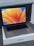 MacBook Pro 15” I7 16GB RAM / 512GB SSD Radeon Pro 560 4GB