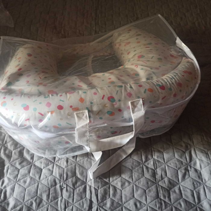 Подушка для годування