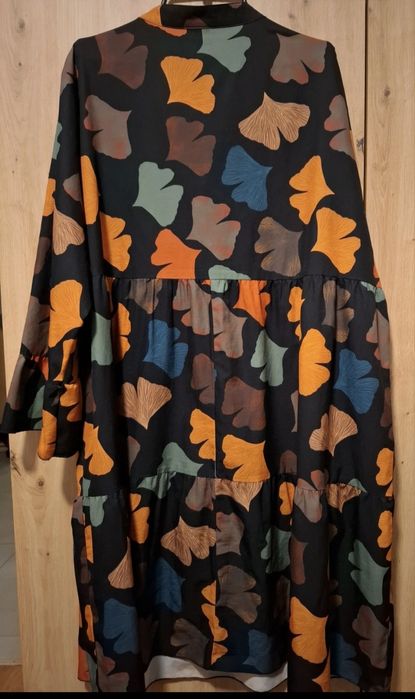 Sukienka w liście/bez paska/