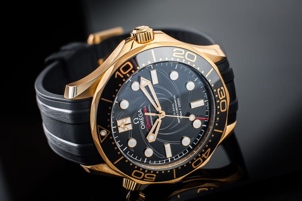 Set x 2 - Omega Seamaster James Bond 007