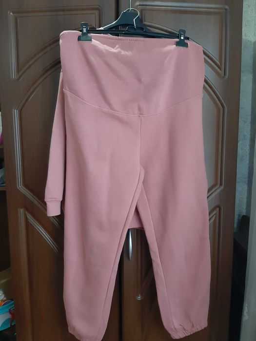 Костюм для вагітних