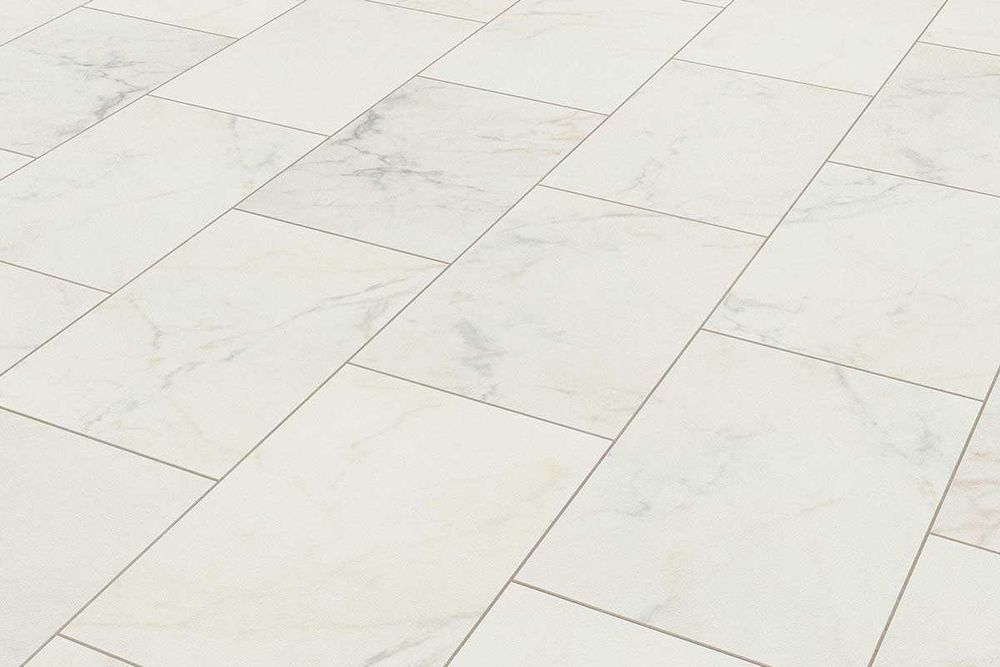 Плиточник з великим досвідом / лицювальник. Укладання плитки