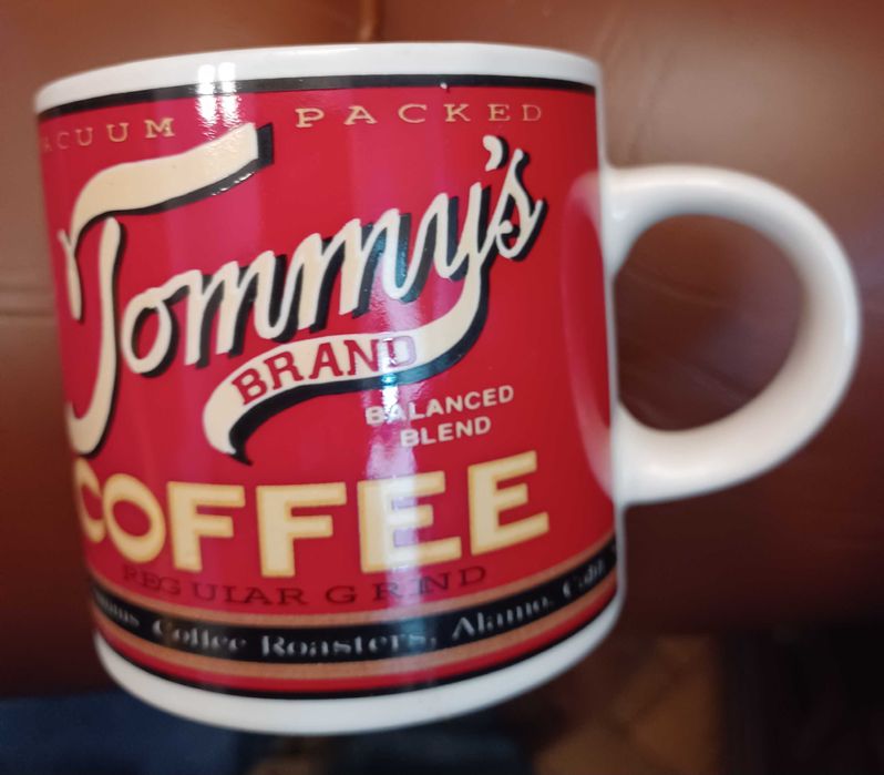 Caneca Tommy's Coffee