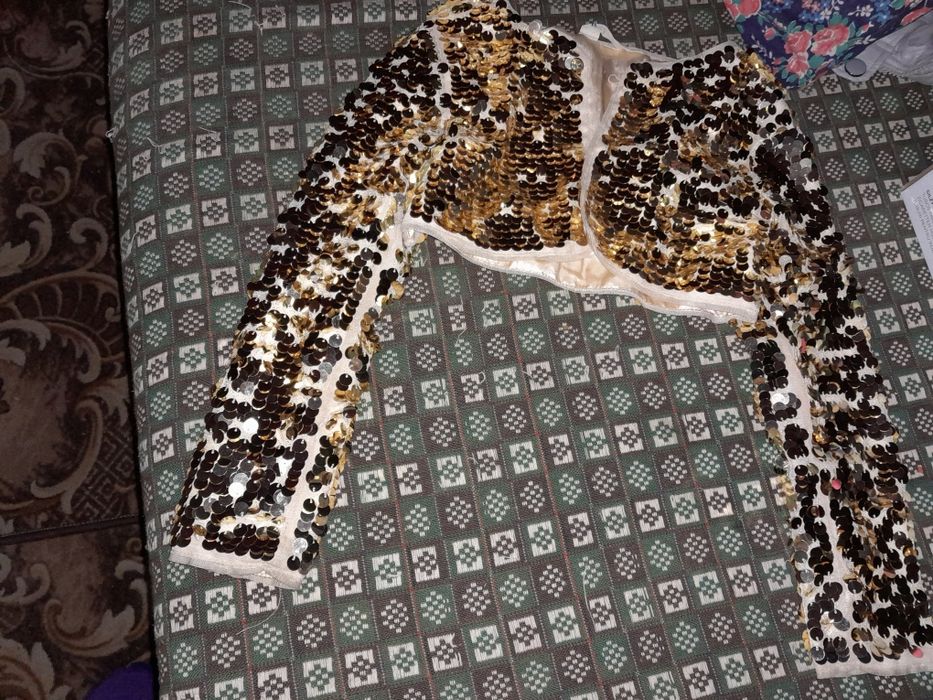 Болеро із паєтками