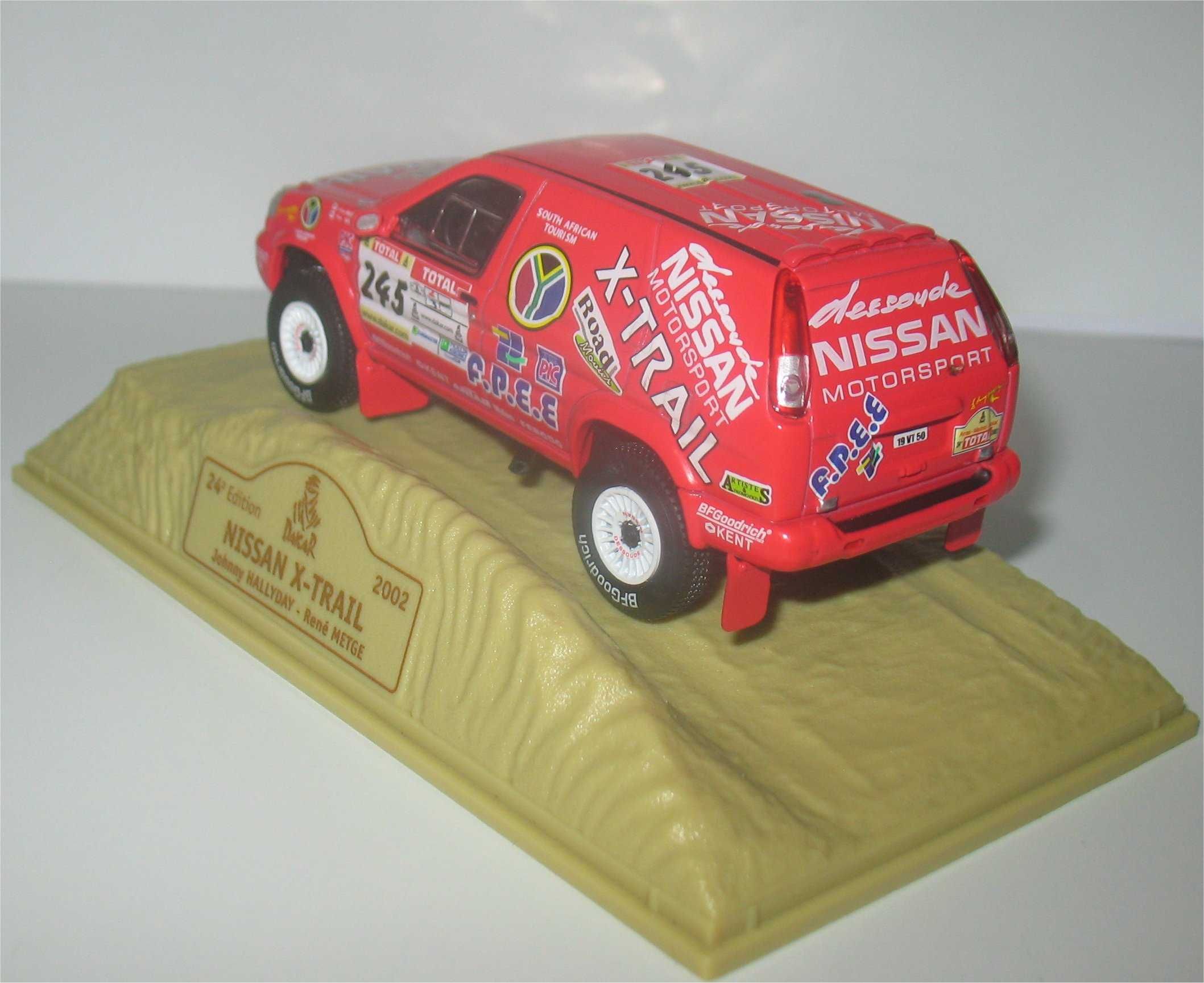 M6/Norev - Nissan X-Trail - Dakar 2002 - Johnny Hallyday
