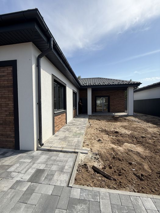 Великий будинок у Ворзелі! Тераса, задній двір, 5 соток, 125 м2.Газ!