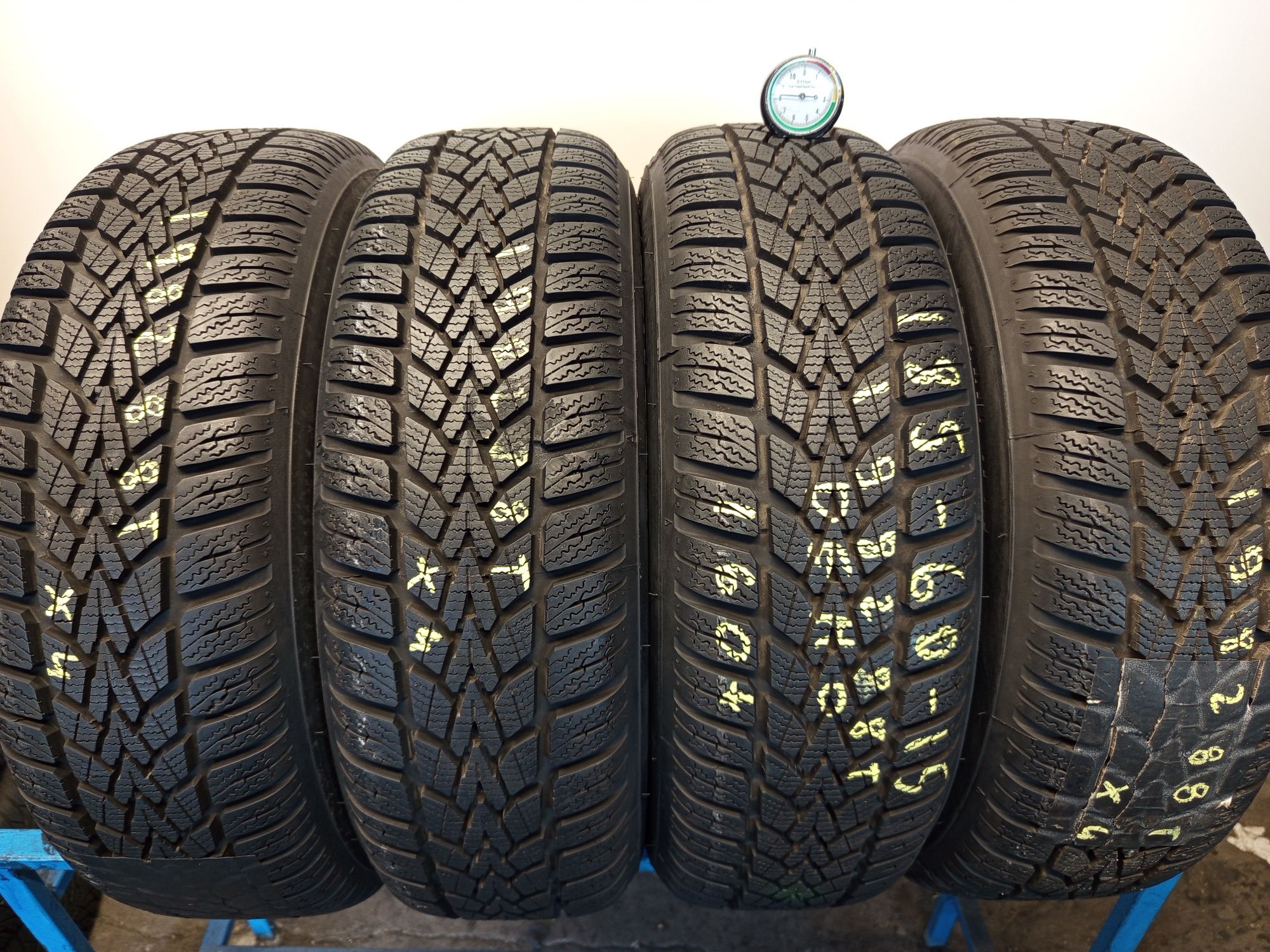 4x 185/60r15 Dunlop Winter Response 2