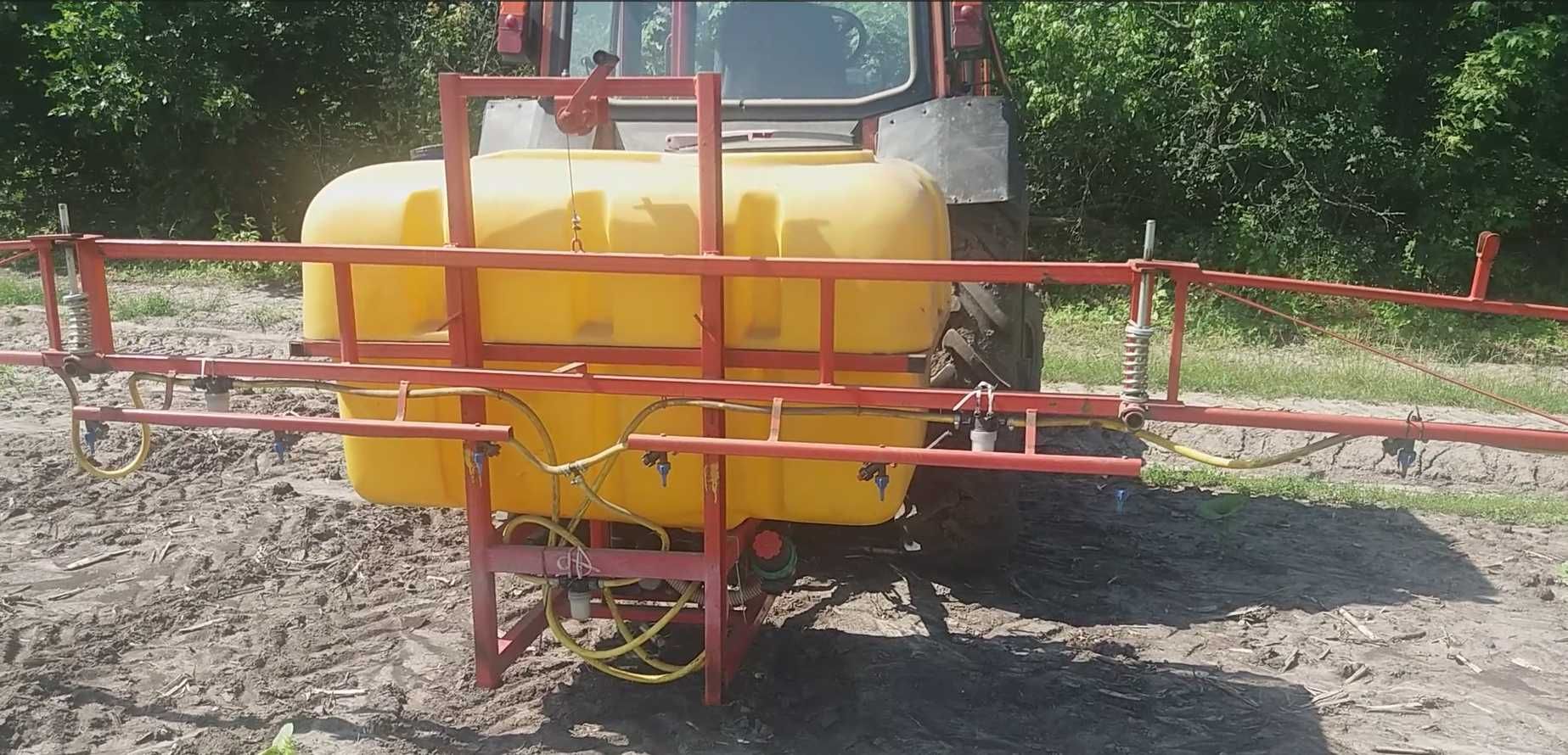 Оприскувач польський навісний Polmark 800л. (14м)