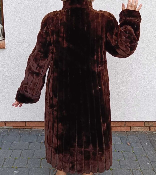Futro naturalne brązowe rozm. L/XL
