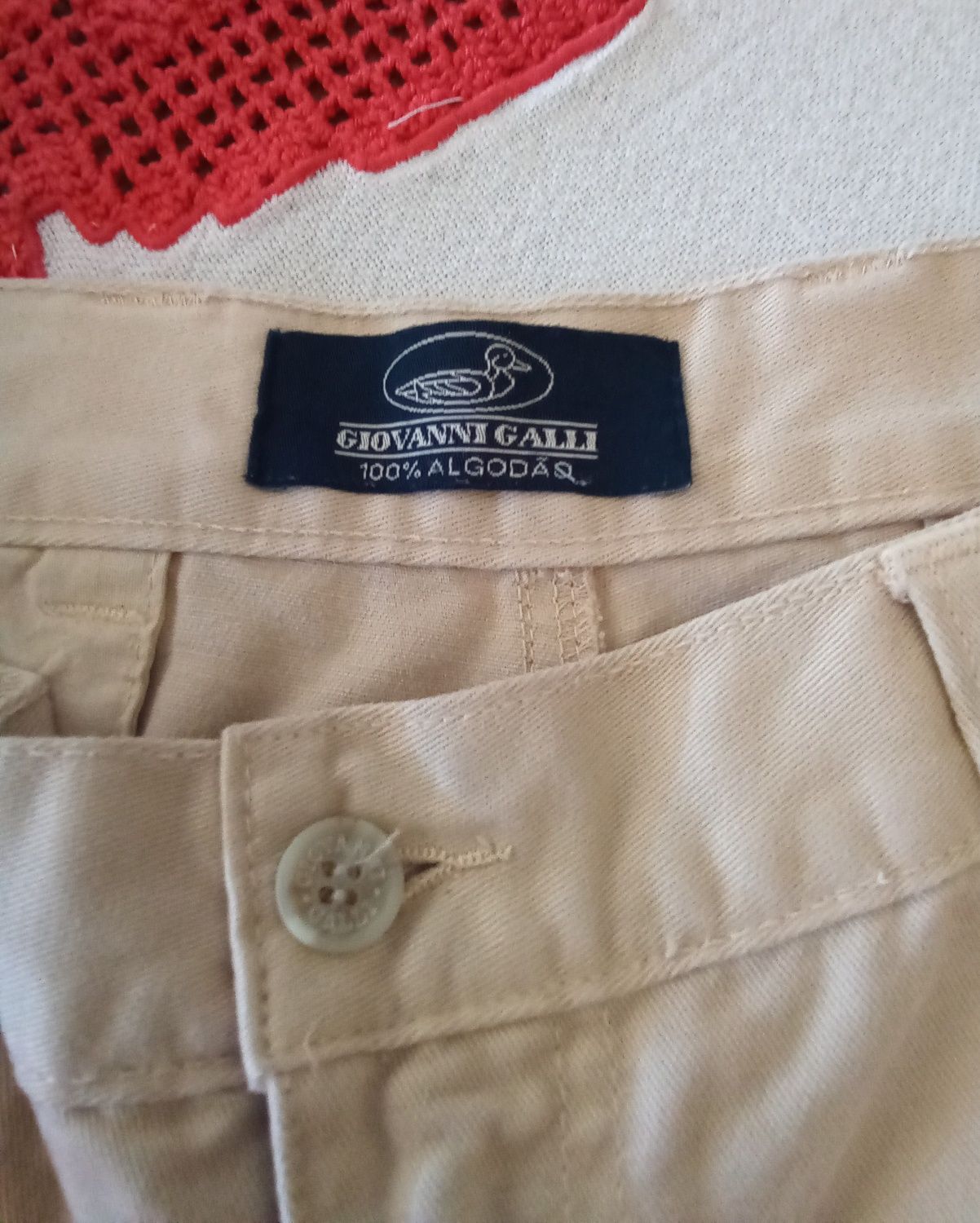 Calça beje chino 44