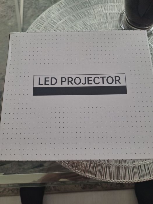 Mini projektor z1